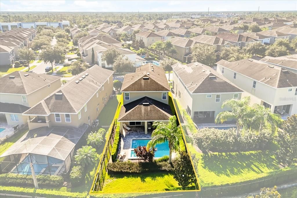 Active With Contract: $570,000 (6 beds, 5 baths, 3099 Square Feet)