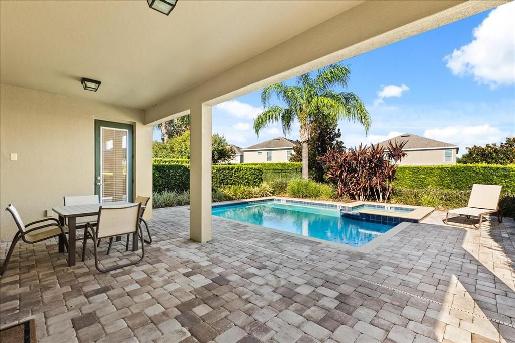 Active With Contract: $570,000 (6 beds, 5 baths, 3099 Square Feet)