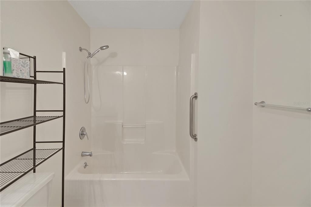 На продажу: $599,900 (6 спален, 5 ванн, 3752 Квадратных фут)