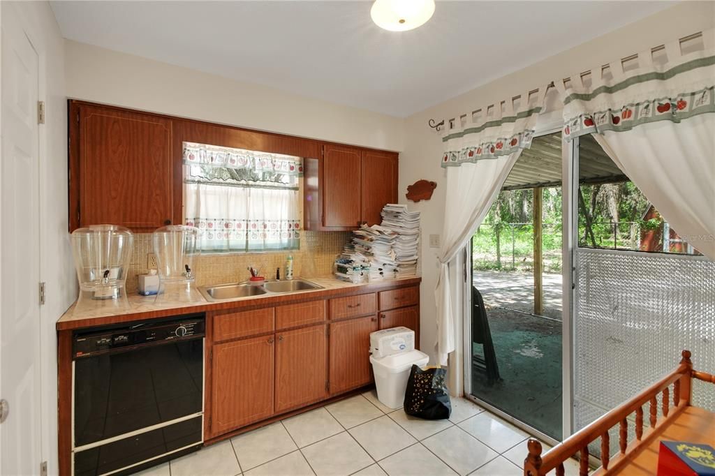 На продажу: $599,900 (6 спален, 5 ванн, 3752 Квадратных фут)