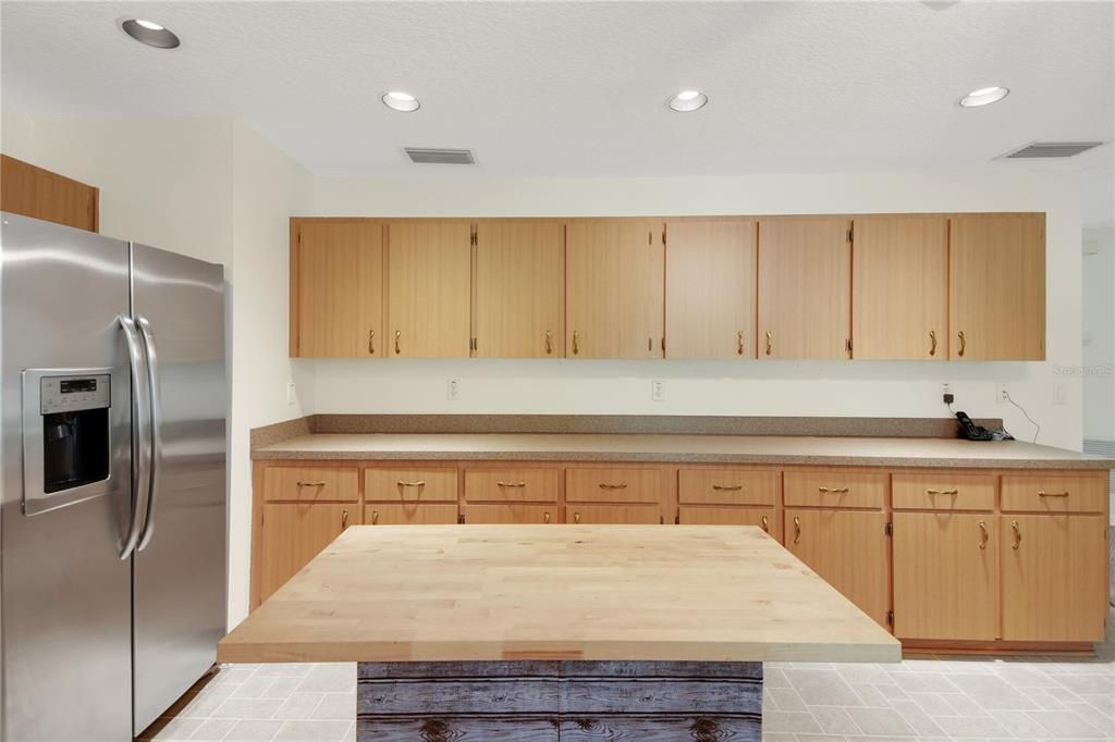 На продажу: $599,900 (6 спален, 5 ванн, 3752 Квадратных фут)