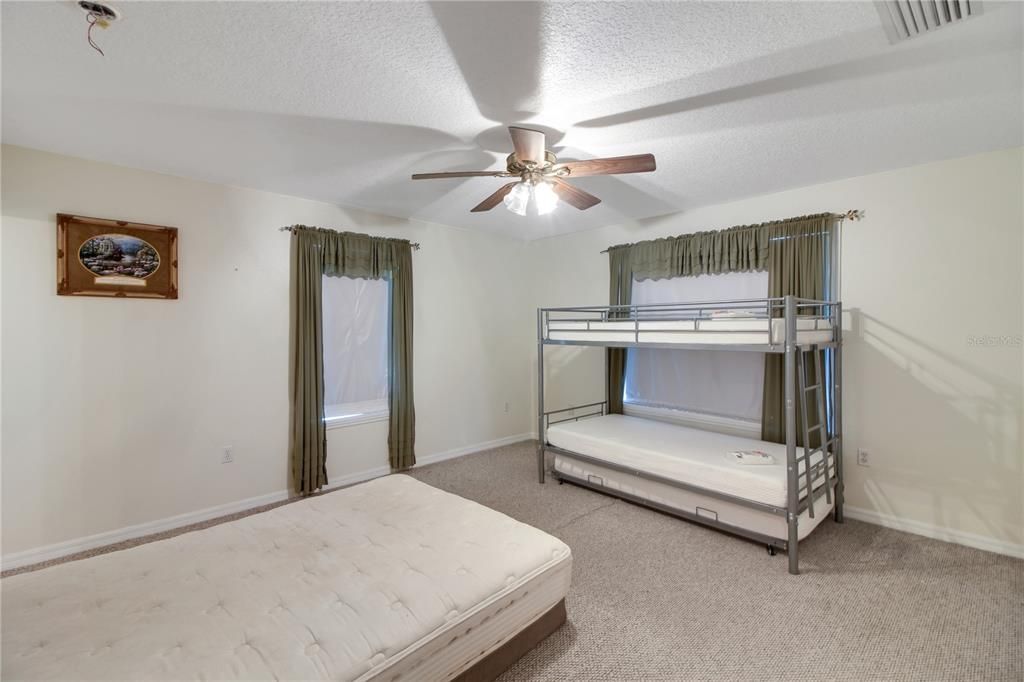 На продажу: $599,900 (6 спален, 5 ванн, 3752 Квадратных фут)