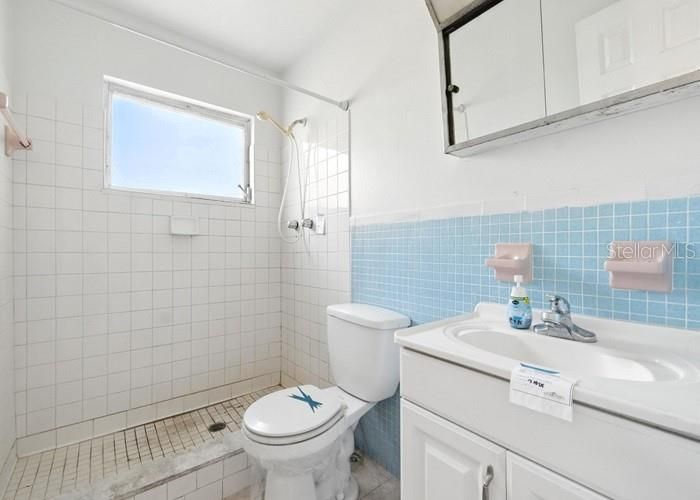 Active With Contract: $137,900 (4 beds, 2 baths, 1628 Square Feet)