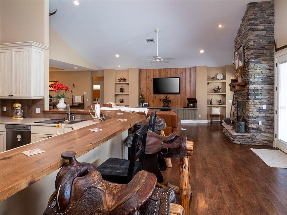 En Venta: $3,485,000 (3 camas, 2 baños, 3369 Pies cuadrados)