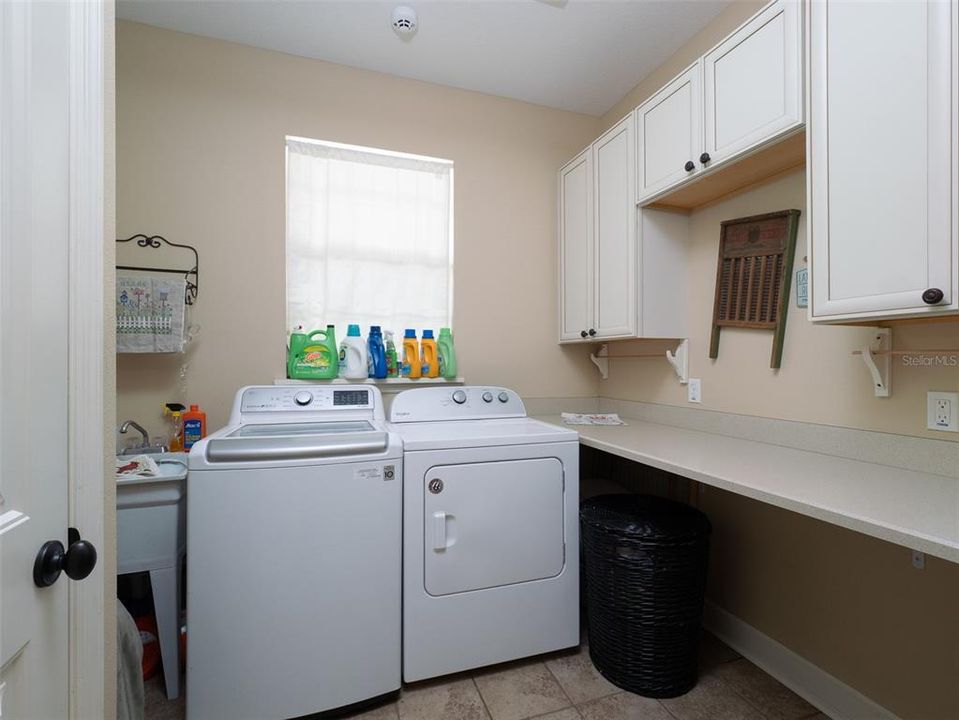 En Venta: $3,485,000 (3 camas, 2 baños, 3369 Pies cuadrados)