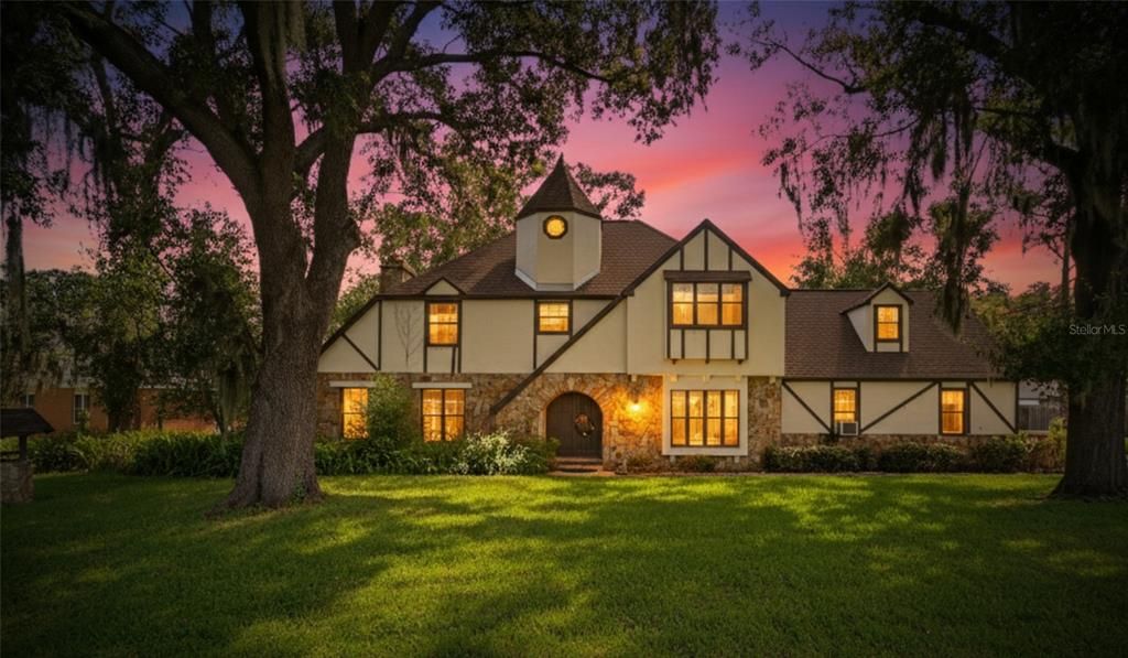 待售: $1,180,000 (5 贝兹, 3 浴室, 5880 平方英尺)