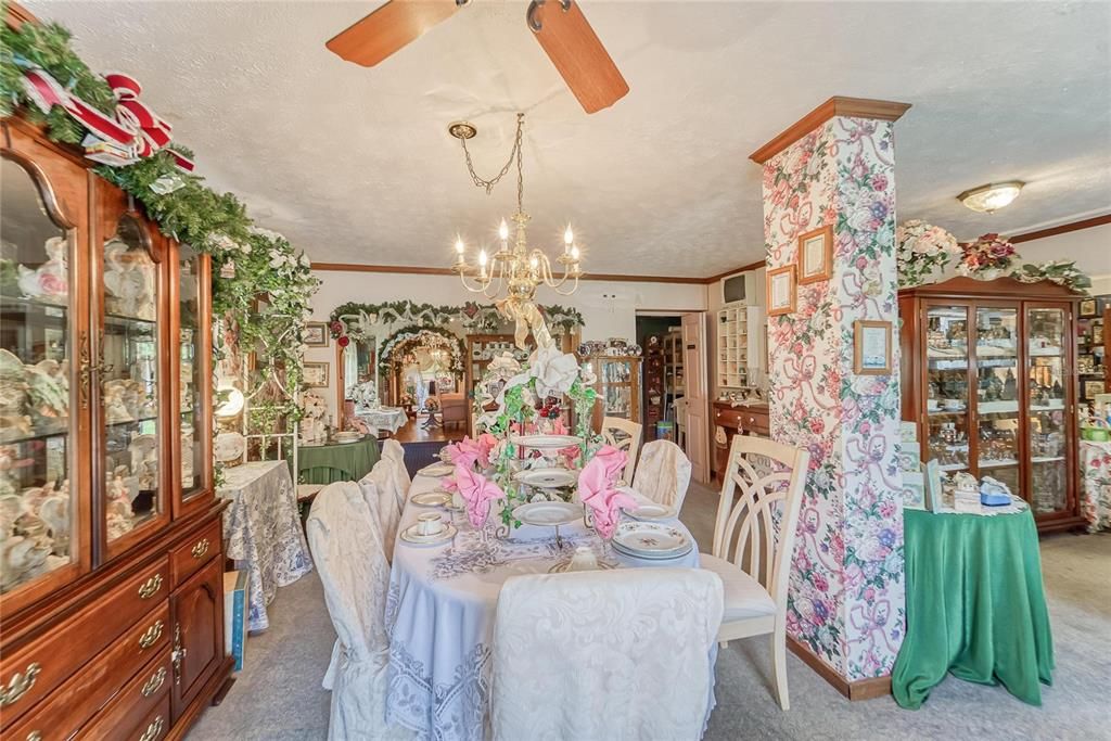 待售: $1,180,000 (5 贝兹, 3 浴室, 5880 平方英尺)