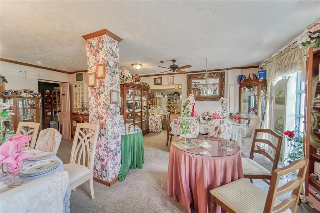 待售: $1,180,000 (5 贝兹, 3 浴室, 5880 平方英尺)