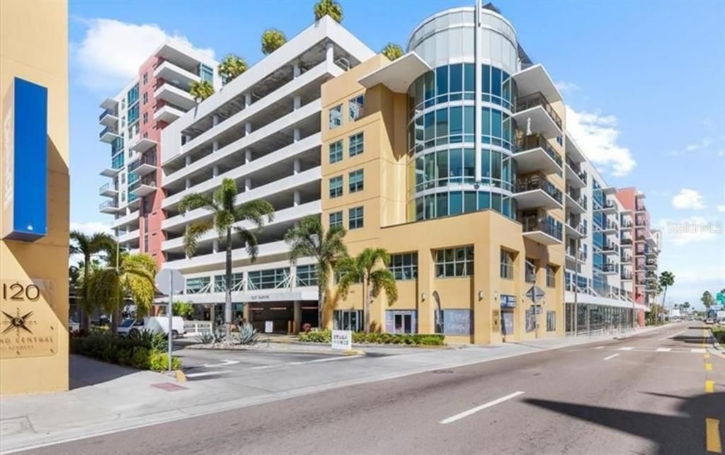 Recently Rented: $800 (1 beds, 1 baths, 615 Square Feet)