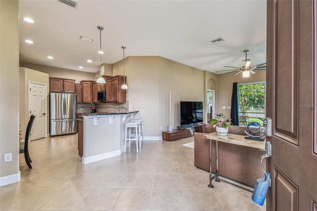 Active With Contract: $369,000 (2 beds, 2 baths, 1629 Square Feet)