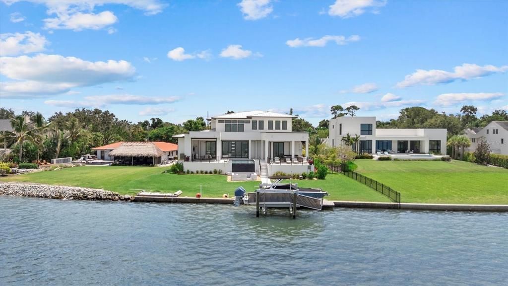 待售: $5,500,000 (3 贝兹, 4 浴室, 4048 平方英尺)