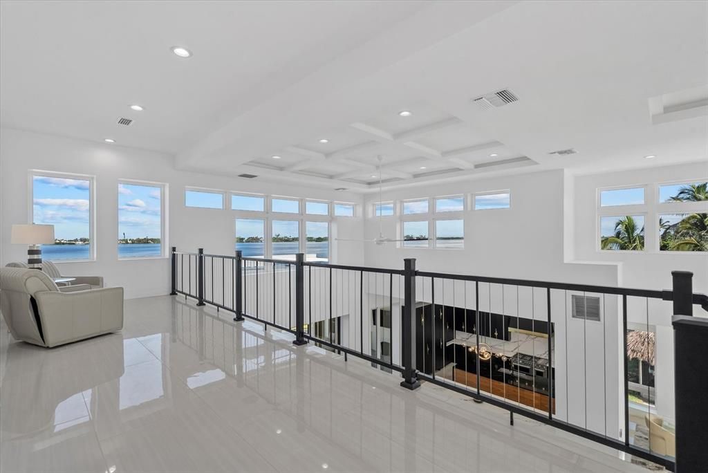 待售: $5,500,000 (3 贝兹, 4 浴室, 4048 平方英尺)