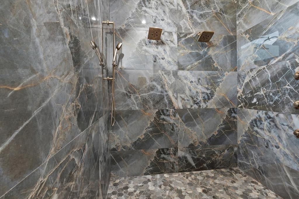 待售: $5,500,000 (3 贝兹, 4 浴室, 4048 平方英尺)