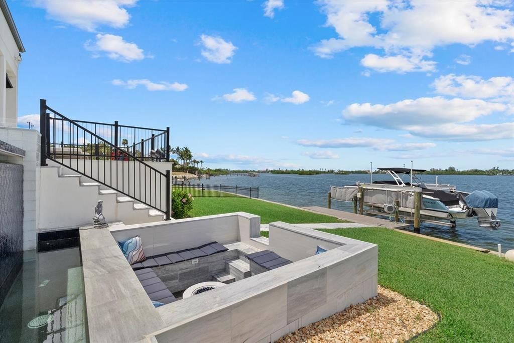 待售: $5,500,000 (3 贝兹, 4 浴室, 4048 平方英尺)