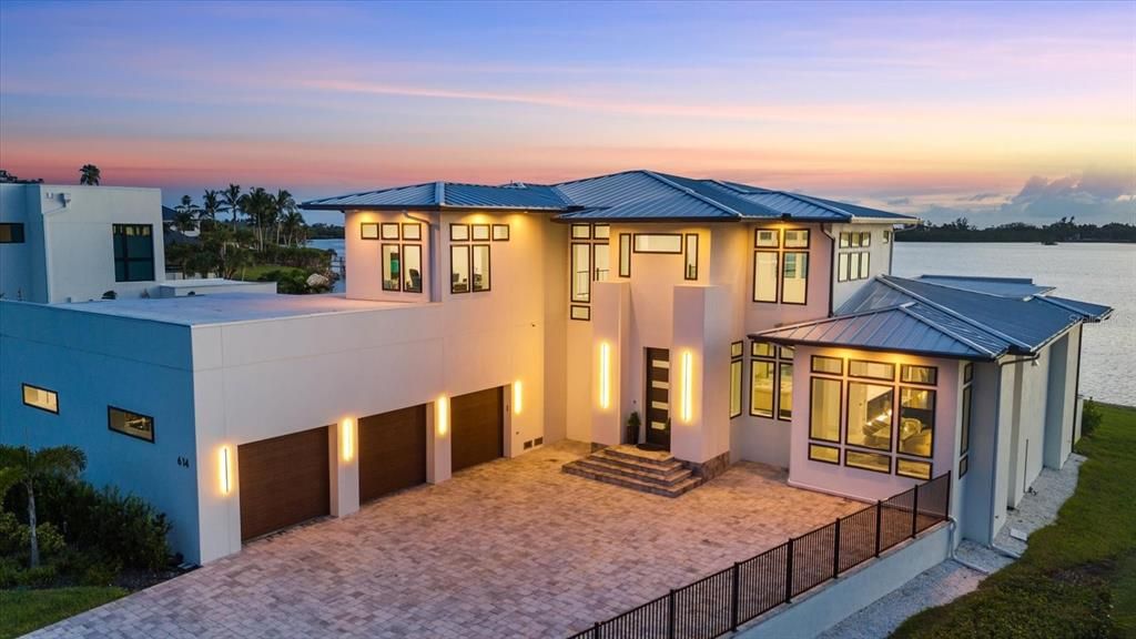 待售: $5,500,000 (3 贝兹, 4 浴室, 4048 平方英尺)