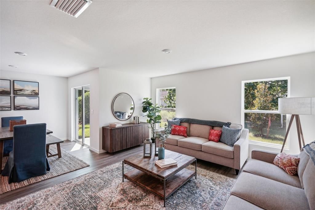 На продажу: $259,888 (3 спален, 2 ванн, 1666 Квадратных фут)