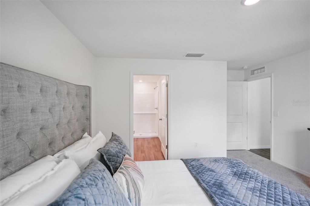 На продажу: $259,888 (3 спален, 2 ванн, 1666 Квадратных фут)