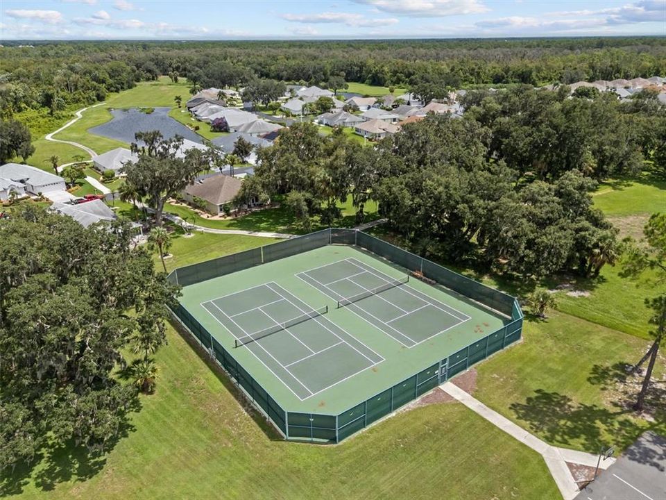 For Sale: $259,900 (2 beds, 2 baths, 1574 Square Feet)