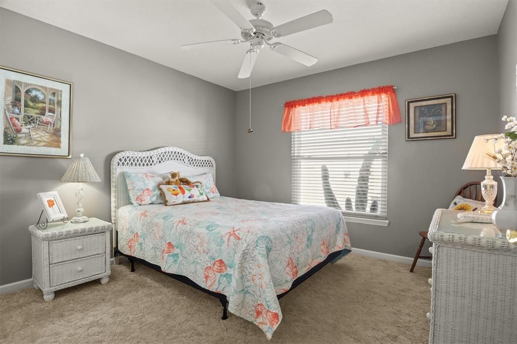 For Sale: $259,900 (2 beds, 2 baths, 1574 Square Feet)