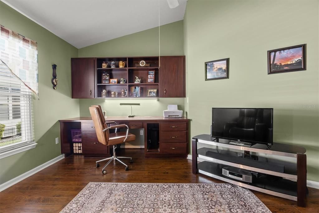 For Sale: $259,900 (2 beds, 2 baths, 1574 Square Feet)