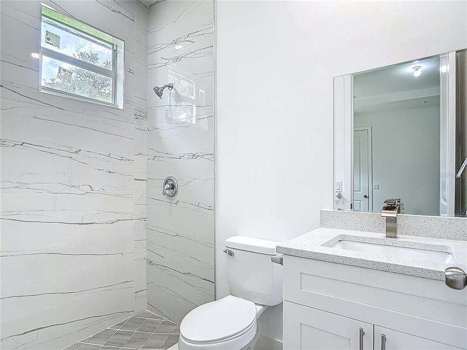 En Renta: $1,550 (3 camas, 2 baños, 1047 Pies cuadrados)