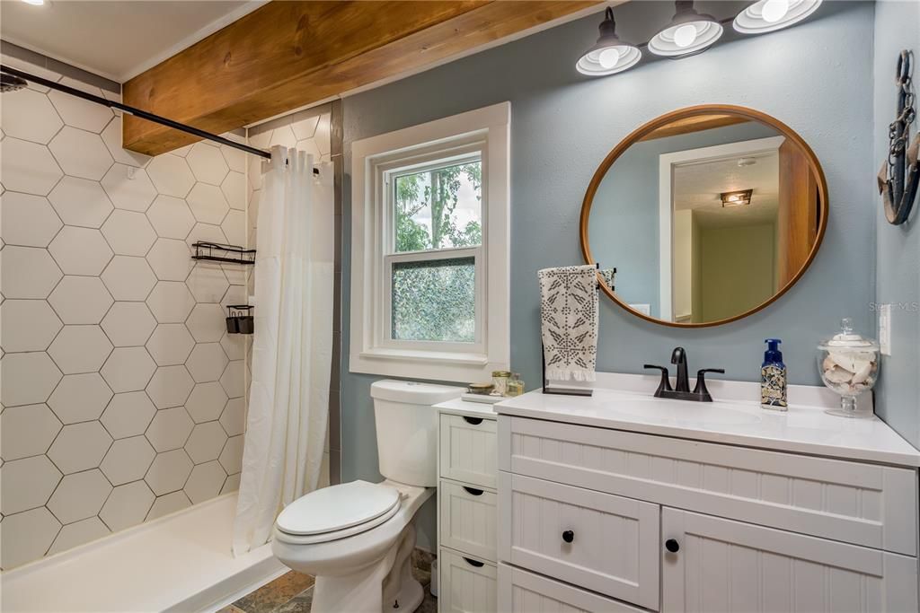 For Sale: $575,000 (4 beds, 2 baths, 1949 Square Feet)