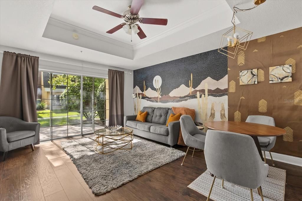 待售: $198,700 (1 贝兹, 1 浴室, 823 平方英尺)