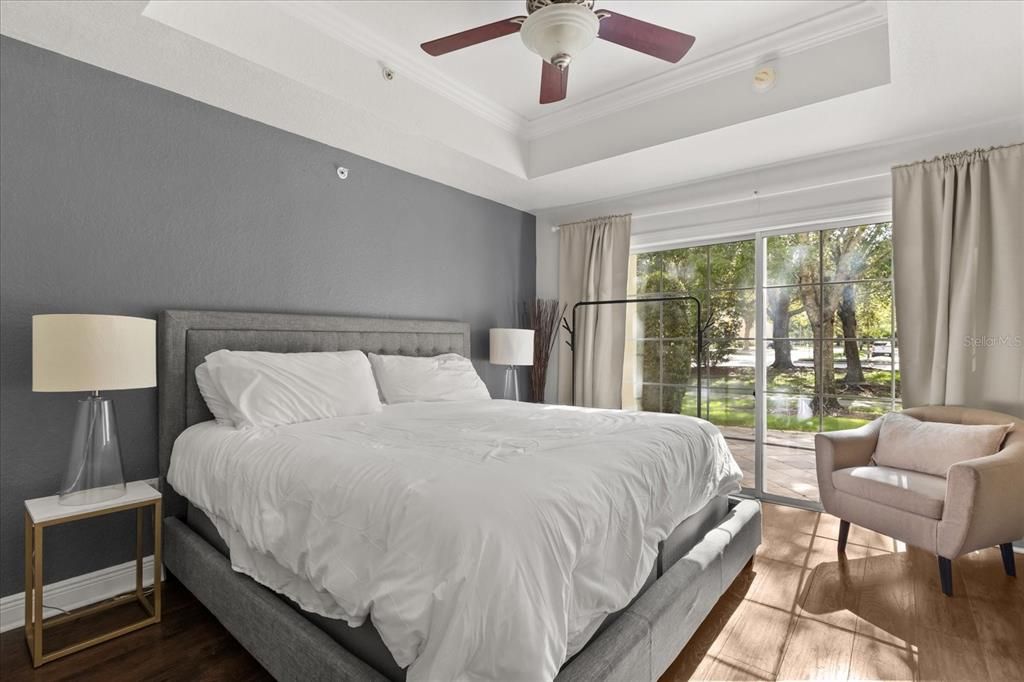 待售: $198,700 (1 贝兹, 1 浴室, 823 平方英尺)