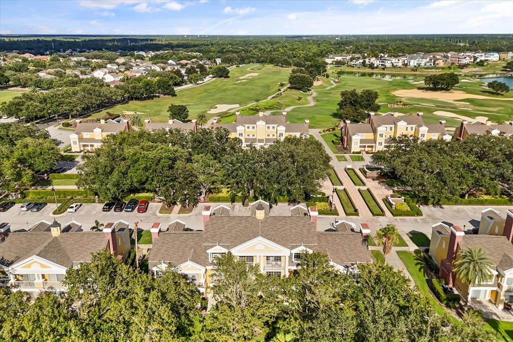 待售: $198,700 (1 贝兹, 1 浴室, 823 平方英尺)