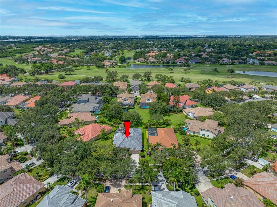 Activo con contrato: $899,000 (4 camas, 2 baños, 2589 Pies cuadrados)