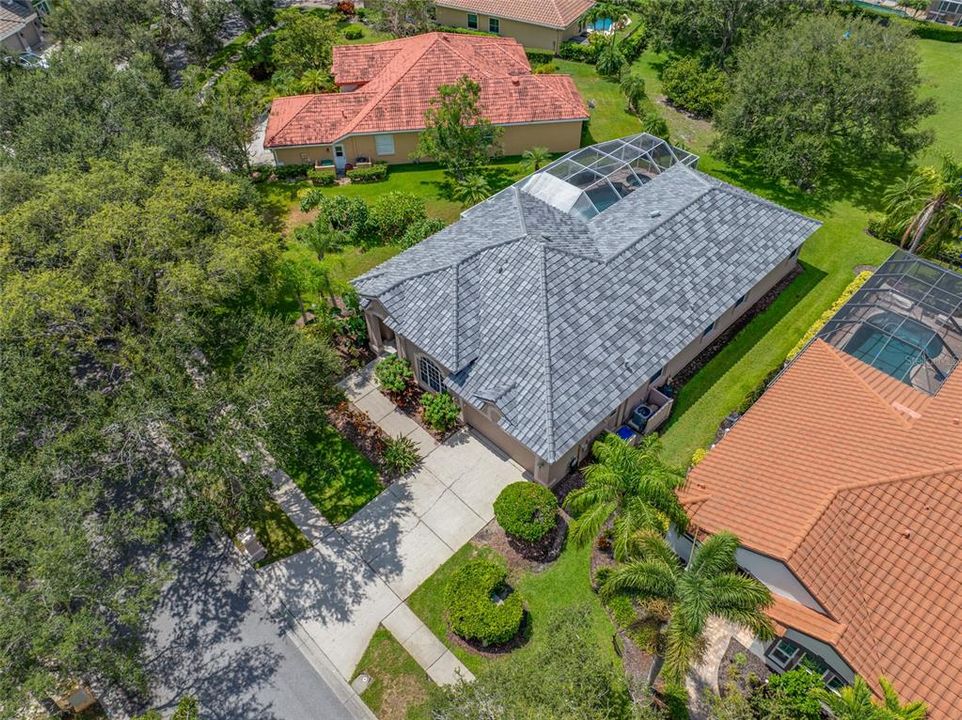 Activo con contrato: $899,000 (4 camas, 2 baños, 2589 Pies cuadrados)