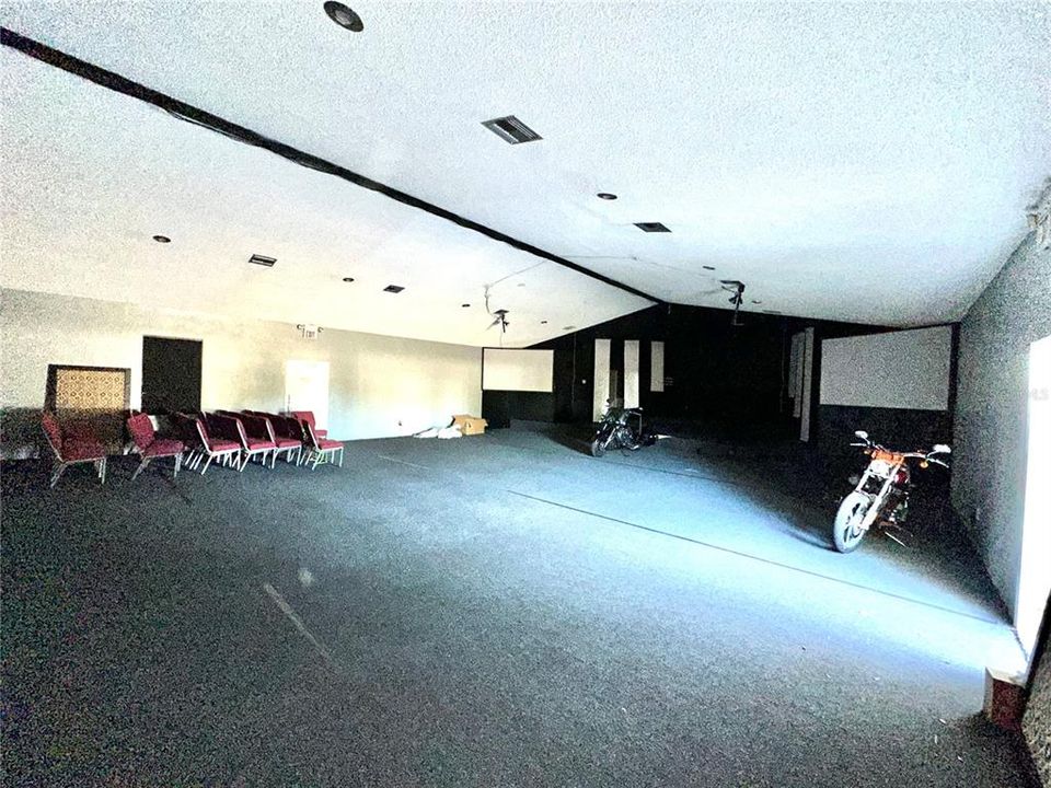 Под контрактом: $950,000 (0 спален, 0 ванн, 20426 Квадратных фут)