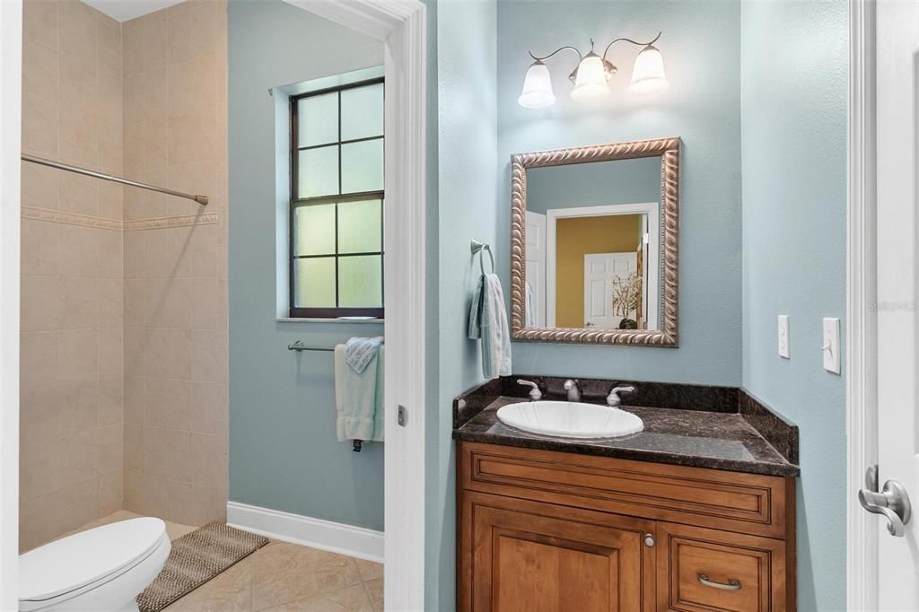 For Sale: $789,900 (3 beds, 2 baths, 1984 Square Feet)