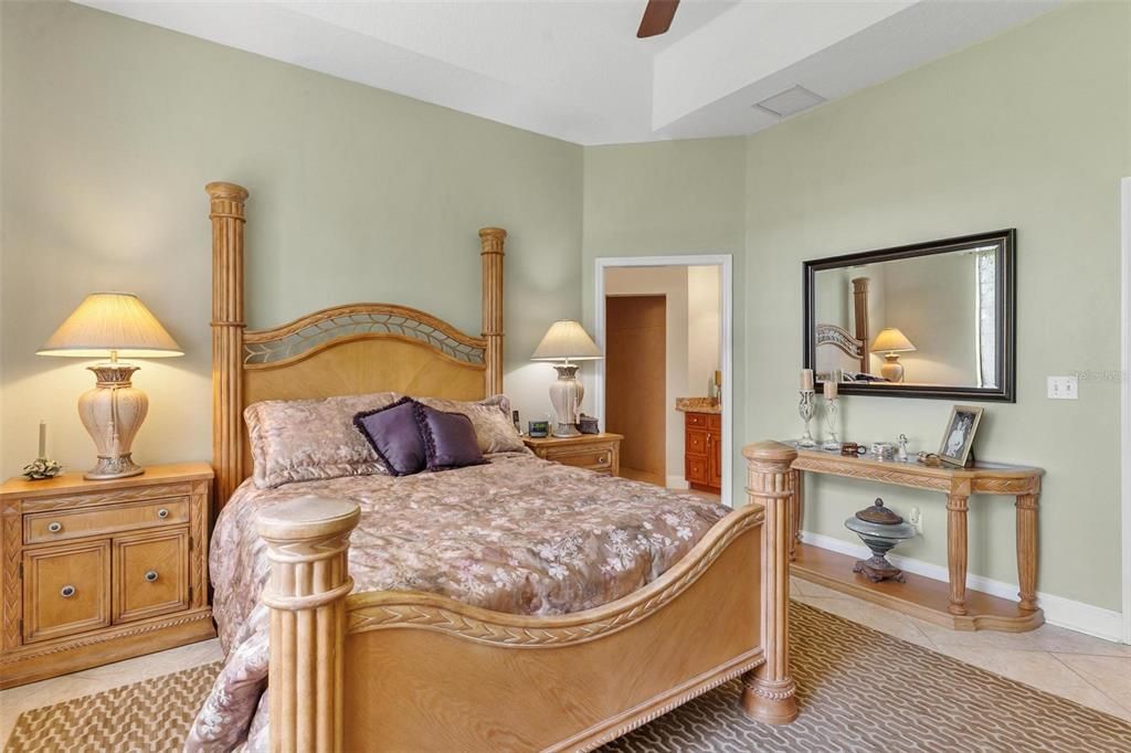 For Sale: $789,900 (3 beds, 2 baths, 1984 Square Feet)