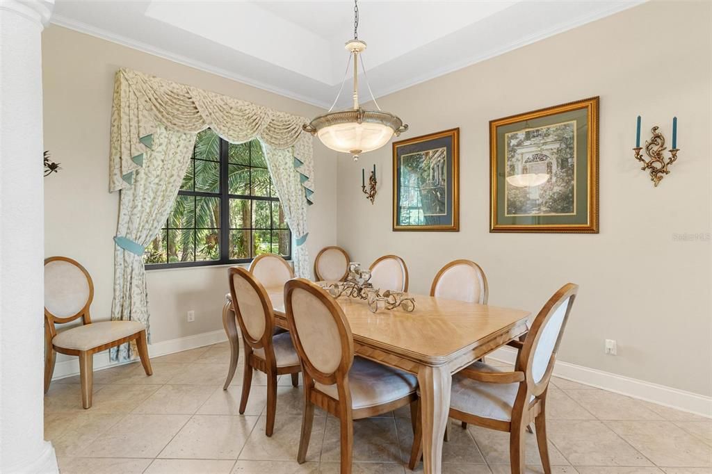 For Sale: $789,900 (3 beds, 2 baths, 1984 Square Feet)