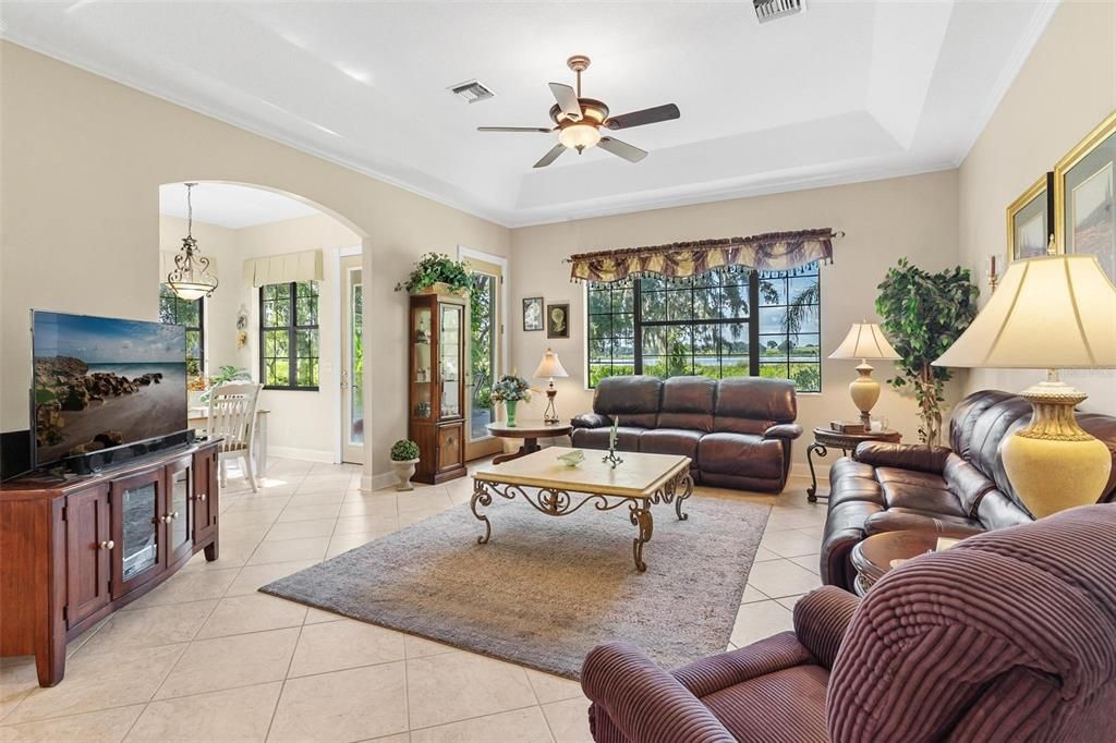 For Sale: $789,900 (3 beds, 2 baths, 1984 Square Feet)