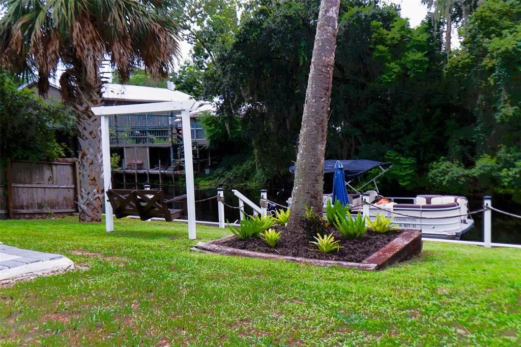 For Sale: $659,000 (4 beds, 3 baths, 2550 Square Feet)