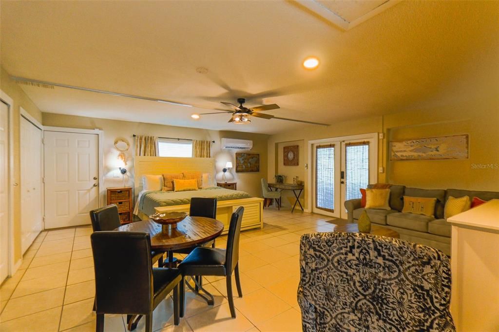 For Sale: $659,000 (4 beds, 3 baths, 2550 Square Feet)