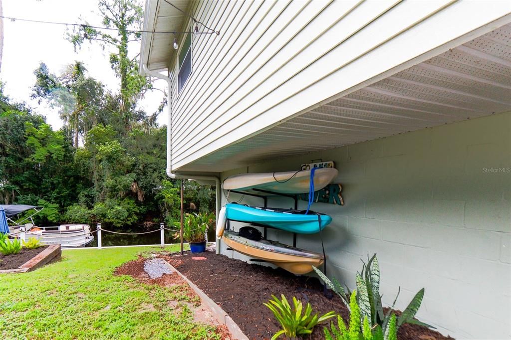 For Sale: $659,000 (4 beds, 3 baths, 2550 Square Feet)