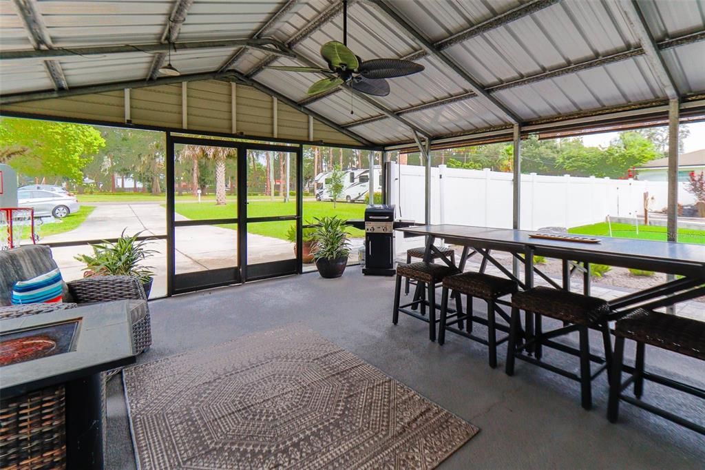 For Sale: $659,000 (4 beds, 3 baths, 2550 Square Feet)