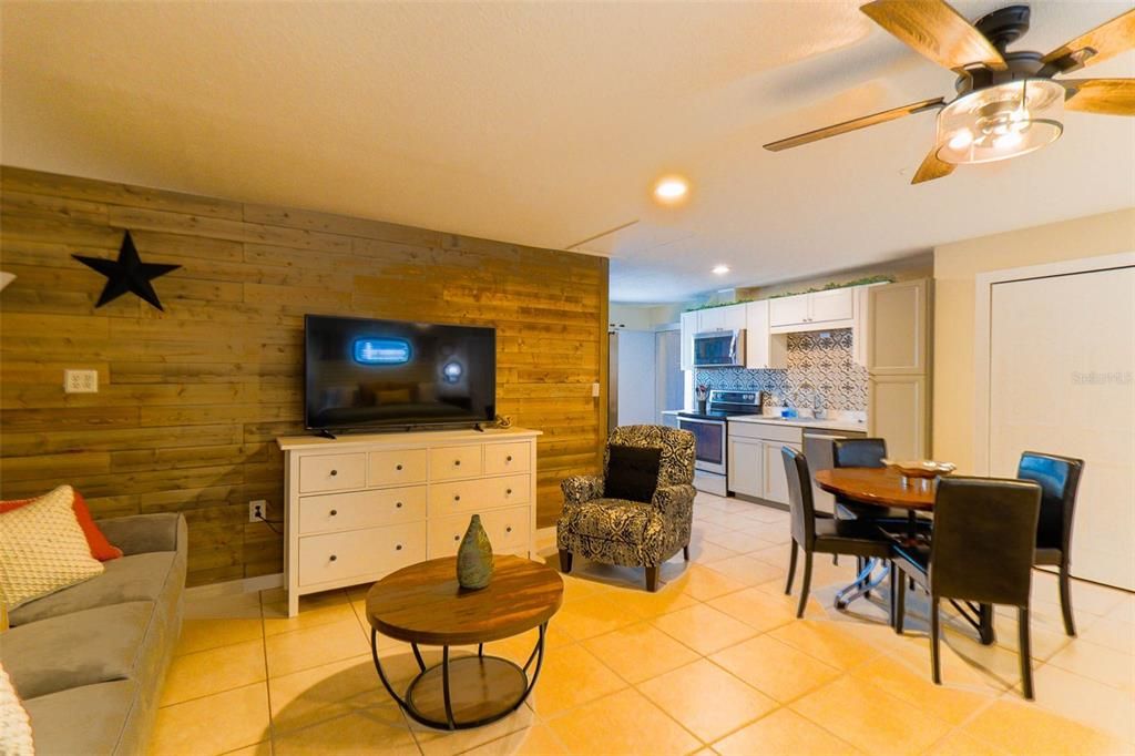 For Sale: $659,000 (4 beds, 3 baths, 2550 Square Feet)