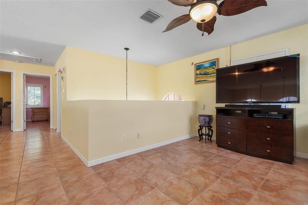 待售: $515,000 (3 贝兹, 2 浴室, 2137 平方英尺)