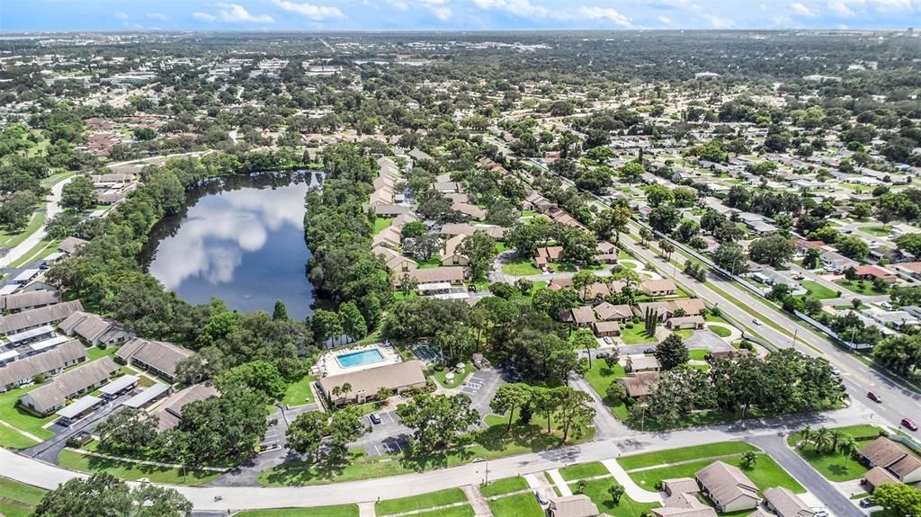 合同活跃: $250,000 (2 贝兹, 2 浴室, 1309 平方英尺)