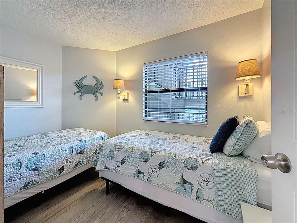 Под контрактом: $682,999 (2 спален, 2 ванн, 750 Квадратных фут)