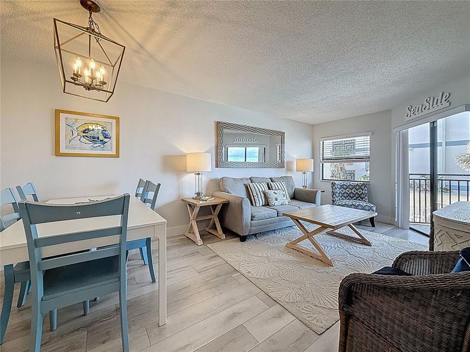 Под контрактом: $682,999 (2 спален, 2 ванн, 750 Квадратных фут)