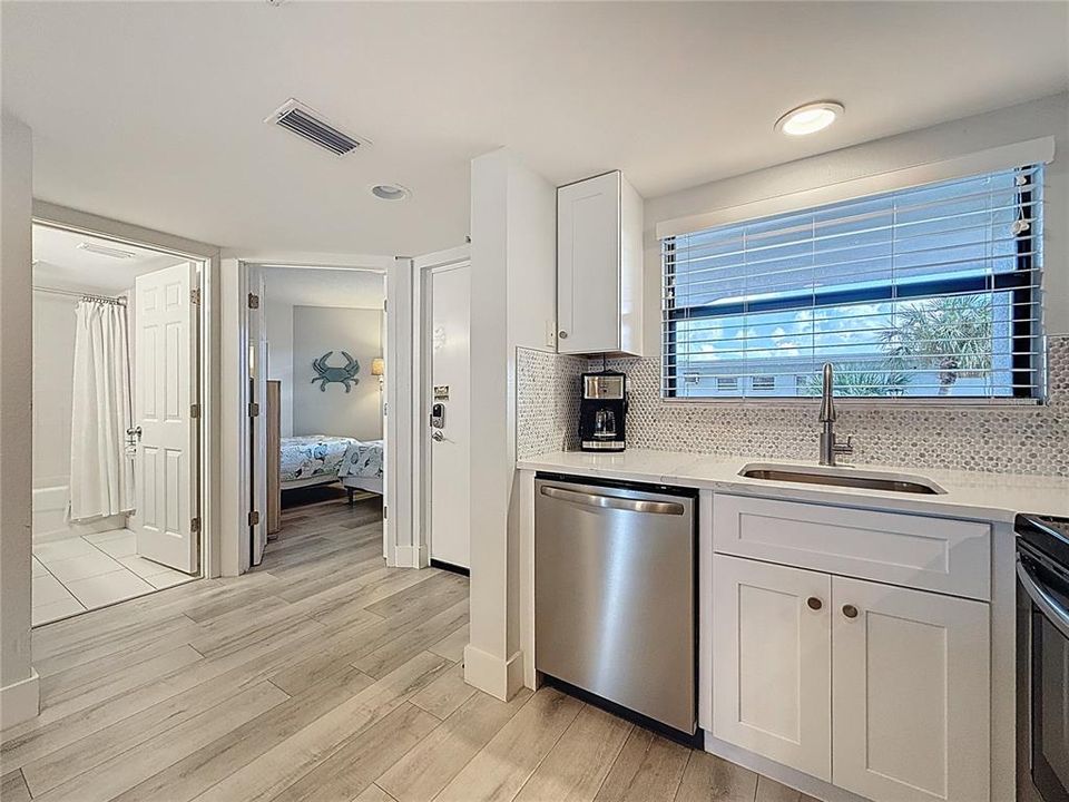 Под контрактом: $682,999 (2 спален, 2 ванн, 750 Квадратных фут)