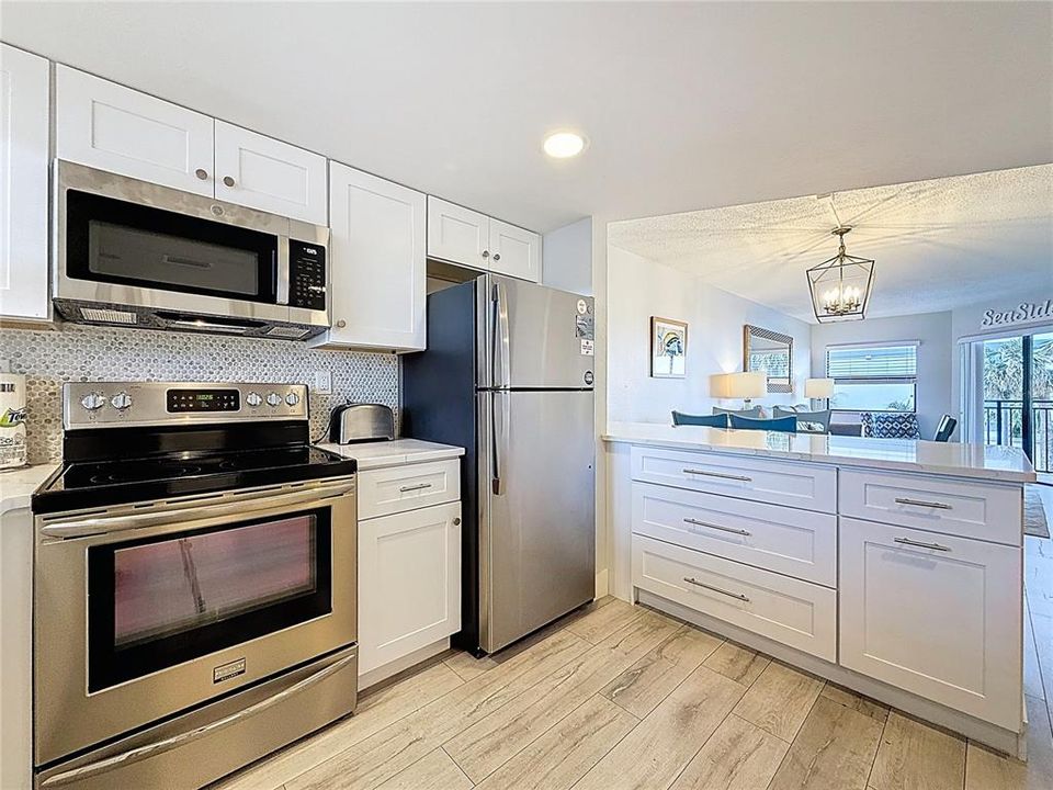 Под контрактом: $682,999 (2 спален, 2 ванн, 750 Квадратных фут)