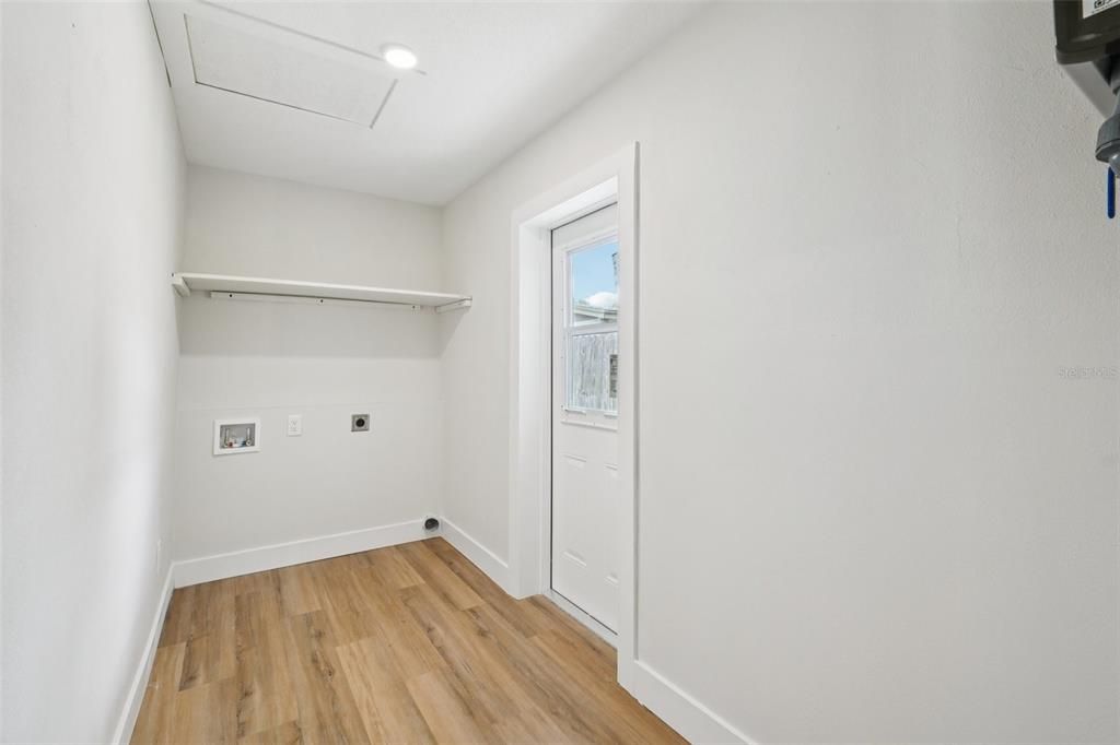 En Venta: $424,500 (3 camas, 2 baños, 1632 Pies cuadrados)