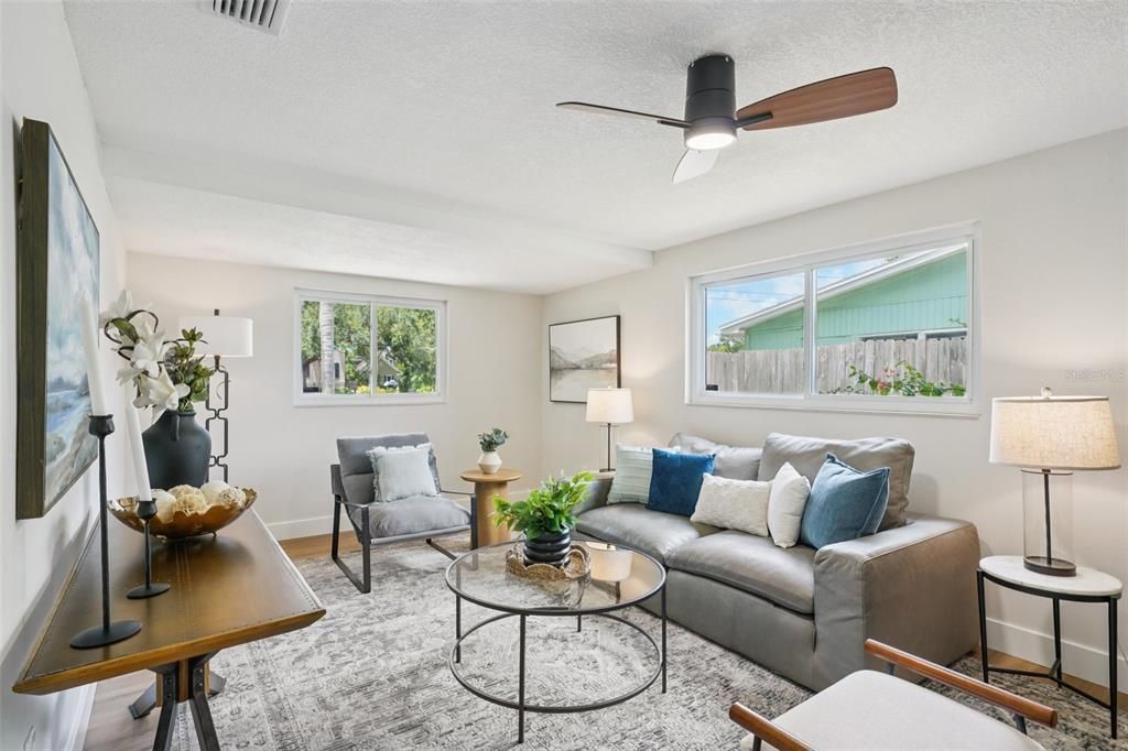 En Venta: $424,500 (3 camas, 2 baños, 1632 Pies cuadrados)