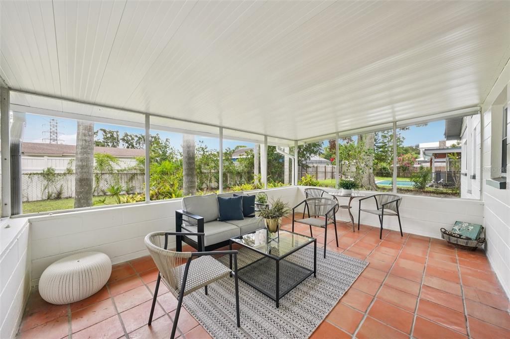 En Venta: $424,500 (3 camas, 2 baños, 1632 Pies cuadrados)